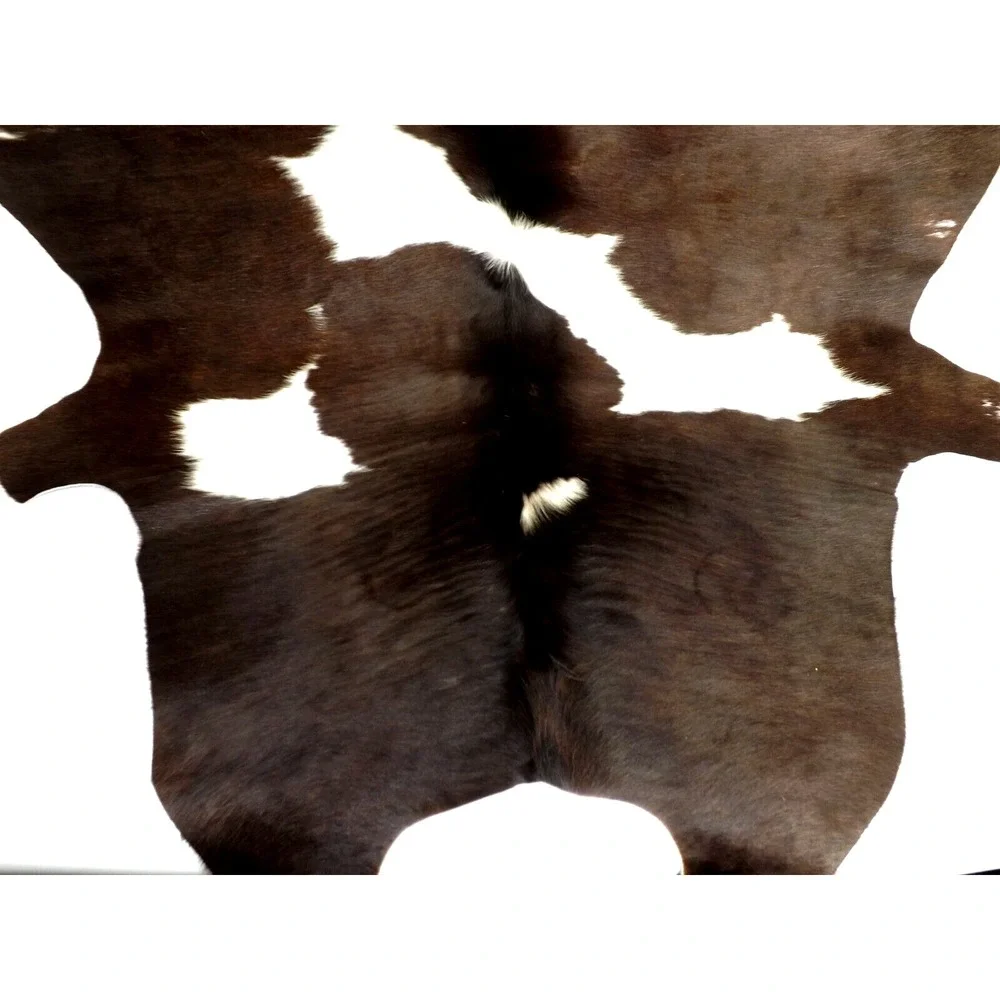 Safavieh Cow Hide Rug Collection COH211B-5 Brown/White - 27-32 sqft